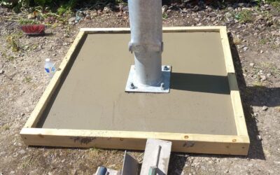 Replacement of the broken concrete base of a lighting column